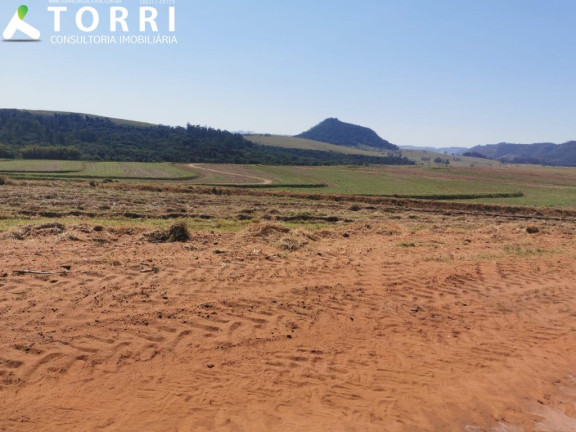 Imagem Imóvel com 5 Quartos à Venda, 9.430.740 m² em Centro - Santa Maria Da Serra Imagem Imóvel com 5 Quartos à Venda, 9.430.740 m² em Centro - Santa Maria Da Serra