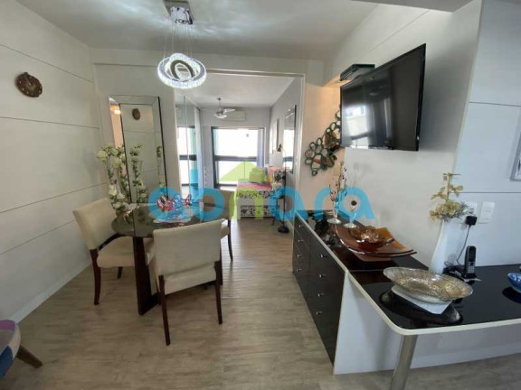 Imagem Apartamento com 2 Quartos à Venda, 84 m² em Copacabana - Rio De Janeiro Imagem Apartamento com 2 Quartos à Venda, 84 m² em Copacabana - Rio De Janeiro