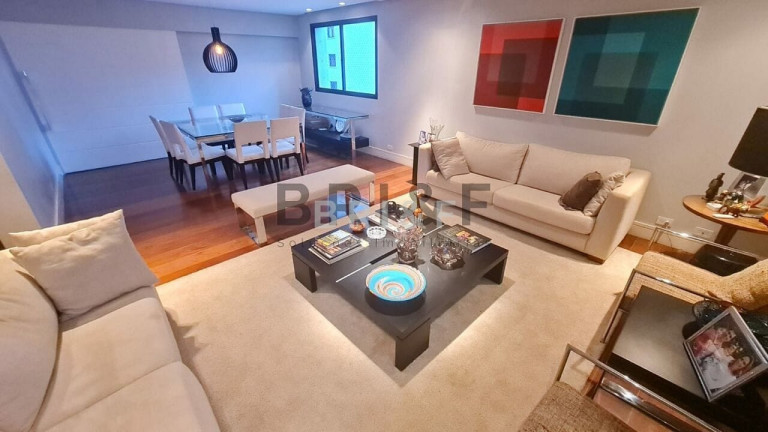Imagem Apartamento com 3 Quartos para Alugar, 240 m² em Campo Belo - São Paulo Imagem Apartamento com 3 Quartos para Alugar, 240 m² em Campo Belo - São Paulo