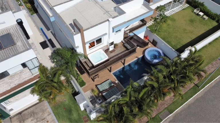 Imagem Casa com 5 Quartos à Venda, em Morro Das Pedras - Florianópolis Imagem Casa com 5 Quartos à Venda, em Morro Das Pedras - Florianópolis