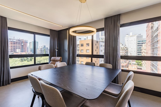 Imagem Apartamento com 3 Quartos à Venda, 130 m² em Petrópolis - Porto Alegre