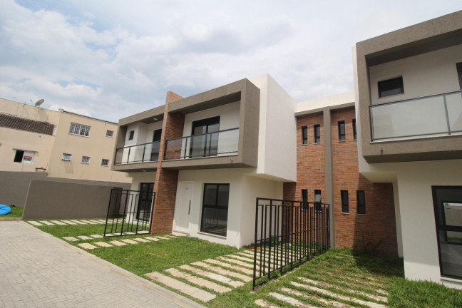 Casa com 3 Quartos à Venda, 108 m² em Uberaba - Curitiba