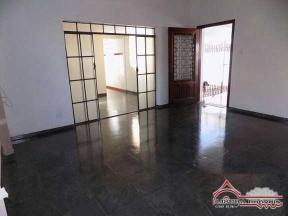 Ponto Comercial à Venda, 244 m² em Centro - Jacareí