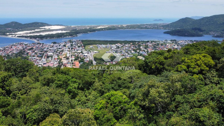 Imagem Casa com 4 Quartos à Venda, 470 m² em Lagoa Da Conceição - Florianópolis Imagem Casa com 4 Quartos à Venda, 470 m² em Lagoa Da Conceição - Florianópolis