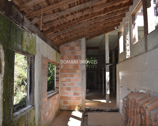 Imagem Casa com 4 Quartos à Venda, 200 m² em Região De Descansópolis - Campos Do Jordão