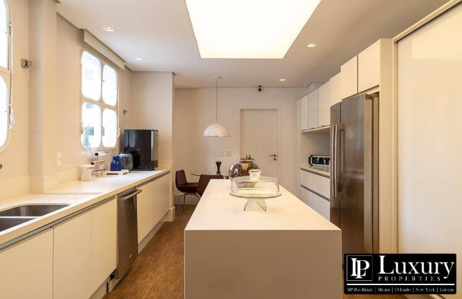 Imagem Apartamento com 4 Quartos à Venda, em Jardim Europa - São Paulo Imagem Apartamento com 4 Quartos à Venda, em Jardim Europa - São Paulo