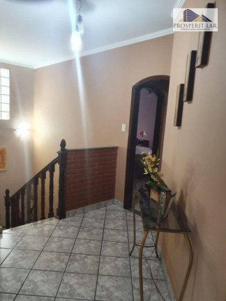 Imagem Casa com 4 Quartos à Venda, 272 m² em Jardim Vila Galvão - Guarulhos Imagem Casa com 4 Quartos à Venda, 272 m² em Jardim Vila Galvão - Guarulhos