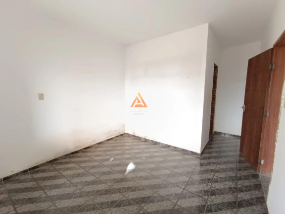 Imagem Casa com 3 Quartos para Alugar, 385 m²