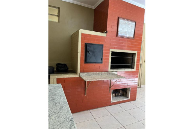 Imagem Casa com 4 Quartos à Venda, 330 m² em Nonoai - Porto Alegre