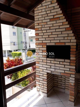 Imagem Casa com 7 Quartos à Venda, 340 m² em Centro - Bombinhas Imagem Casa com 7 Quartos à Venda, 340 m² em Centro - Bombinhas