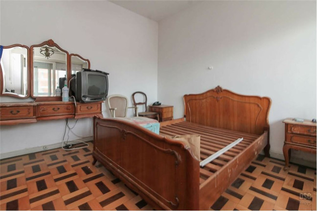 Imagem Imóvel com 1 Quarto à Venda, em Centro Histórico - Porto Alegre Imagem Imóvel com 1 Quarto à Venda, em Centro Histórico - Porto Alegre