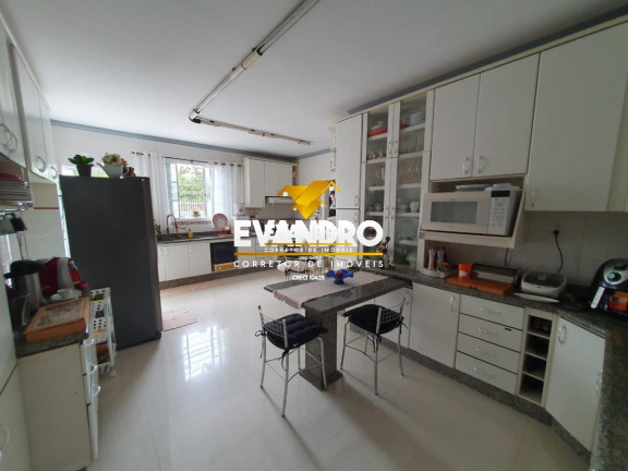 Imagem Casa com 3 Quartos à Venda, 600 m² em Jardim Das Américas - Cuiabá Imagem Casa com 3 Quartos à Venda, 600 m² em Jardim Das Américas - Cuiabá