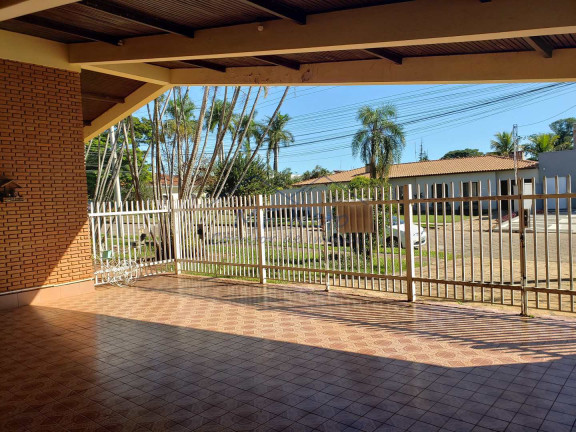 Imagem Casa com 3 Quartos à Venda, 1.128 m² em Cidade Jardim - Pirassununga