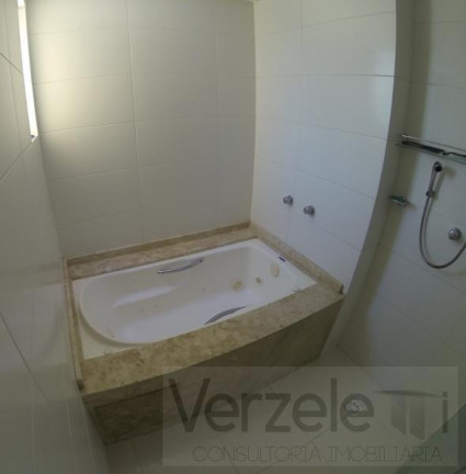 Imagem Apartamento com 3 Quartos à Venda, 140 m² em Centro - Balneário Camboriú Imagem Apartamento com 3 Quartos à Venda, 140 m² em Centro - Balneário Camboriú