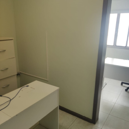 Imagem Casa com 8 Quartos à Venda,  em Petrópolis - Porto Alegre