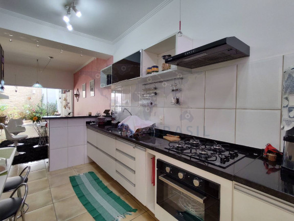 Imagem Casa com 2 Quartos à Venda, 200 m² em Vila Souto - Bauru