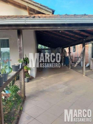 Imagem Casa com 3 Quartos à Venda, 50 m² em Salinas - Balneário Barra Do Sul Imagem Casa com 3 Quartos à Venda, 50 m² em Salinas - Balneário Barra Do Sul