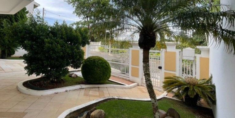 Imagem Casa com 8 Quartos à Venda, 600 m² em Vila Santista - Atibaia Imagem Casa com 8 Quartos à Venda, 600 m² em Vila Santista - Atibaia