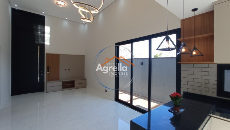 Imagem Imóvel com 3 Quartos à Venda, 172 m² em Condomínio Residencial Portal Do Lago - Mogi Mirim Imagem Imóvel com 3 Quartos à Venda, 172 m² em Condomínio Residencial Portal Do Lago - Mogi Mirim
