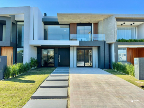 Casa de Condomínio com 4 Quartos à Venda, 220 m² em Xangri-la - Xangri-lá