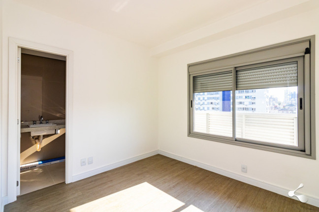 Imagem Imóvel com 2 Quartos à Venda, em Petrópolis - Porto Alegre Imagem Imóvel com 2 Quartos à Venda, em Petrópolis - Porto Alegre