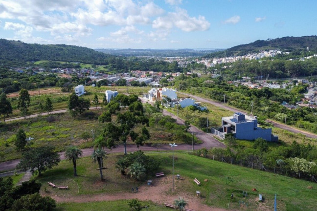 Terreno à Venda,  em Vila Nova - Porto Alegre