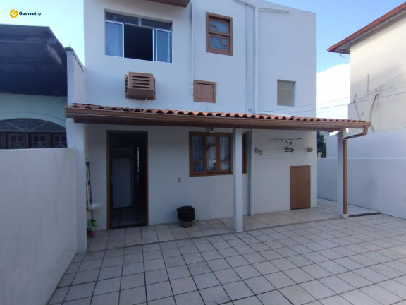 Imagem Casa com 3 Quartos à Venda, 209 m² em Rio Tavares - Florianópolis