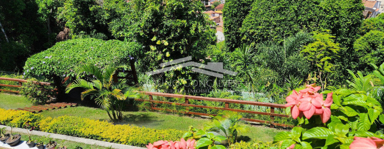 Imagem Casa com 4 Quartos à Venda, 391 m² em Porto Seguro Imagem Casa com 4 Quartos à Venda, 391 m² em Porto Seguro