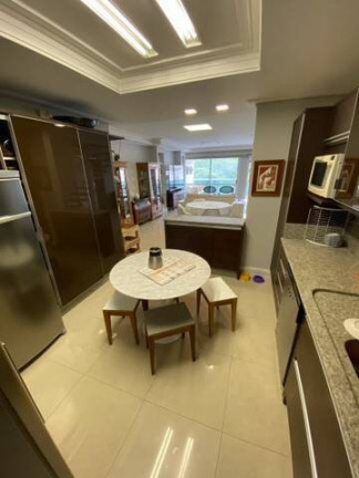 Apartamento com 3 Quartos à Venda, 250 m² em Agronomica - Florianópolis