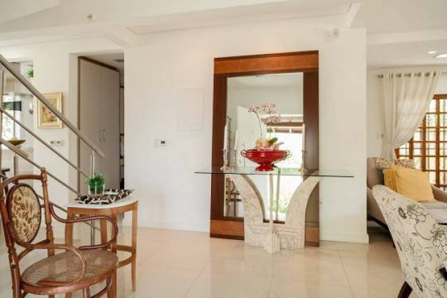 Imagem Casa com 4 Quartos para Alugar, 280 m² em Jurerê Internacional - Florianópolis