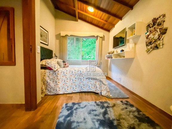 Imagem Casa com 5 Quartos à Venda, 240 m² em Araras - Teresópolis Imagem Casa com 5 Quartos à Venda, 240 m² em Araras - Teresópolis