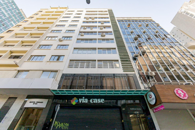 Sala Comercial à Venda, 139 m² em Centro - Curitiba
