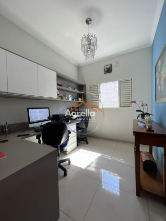 Imagem Casa com 3 Quartos à Venda, 220 m² em Jardim Novo I - Mogi Guaçu Imagem Casa com 3 Quartos à Venda, 220 m² em Jardim Novo I - Mogi Guaçu