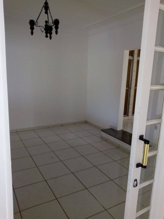 Imagem Casa com 3 Quartos à Venda, 180 m² em Vila Hortência - Sorocaba Imagem Casa com 3 Quartos à Venda, 180 m² em Vila Hortência - Sorocaba