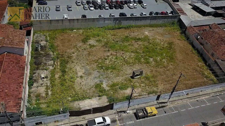 Terreno à Venda, 2.121 m² em Centro - Jacareí