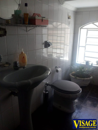 Imagem Casa com 3 Quartos à Venda, 250 m² em Cid. Jardim - Jacareí Imagem Casa com 3 Quartos à Venda, 250 m² em Cid. Jardim - Jacareí
