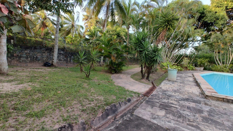 Imagem Casa com 6 Quartos à Venda, 500 m² em Santos Dumont, - Lauro De Freitas