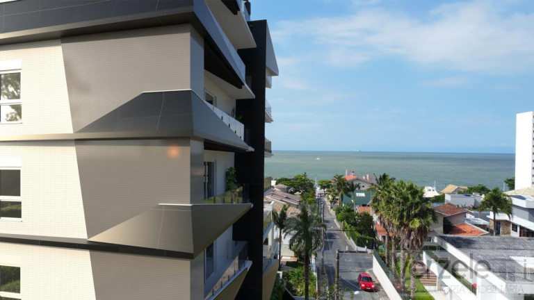 Imagem Imóvel com 3 Quartos à Venda, 137 m² em Cabeçudas - Itajaí