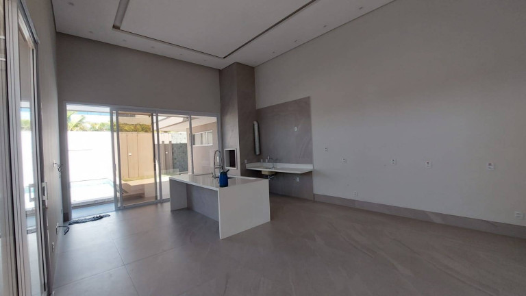 Imagem Casa com 3 Quartos à Venda, 477 m² em Condomínio Florais Itália - Cuiabá