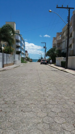 Imagem Sobrado com 2 Quartos para Temporada, 1 m² em Bombas - Bombinhas Imagem Sobrado com 2 Quartos para Temporada, 1 m² em Bombas - Bombinhas