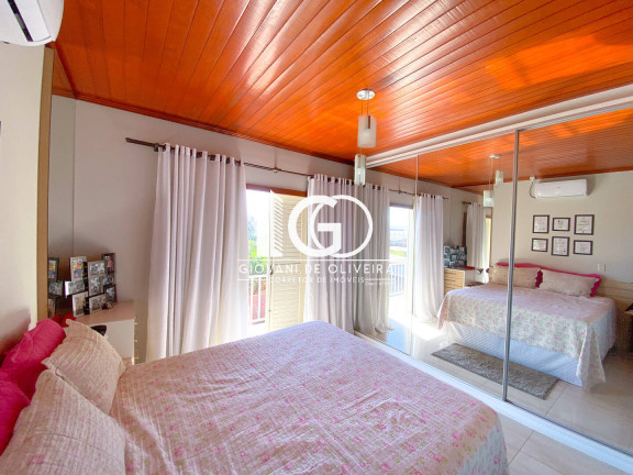 Imagem Casa com 3 Quartos à Venda, 192 m² em São Luiz - Criciúma