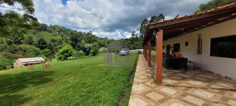 Imagem Casa com 4 Quartos à Venda, 200 m² em Presidente - Cascavel