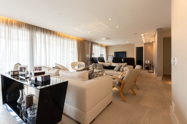 Imagem Apartamento com 4 Quartos à Venda, 320 m² em Pacaembu - São Paulo Imagem Apartamento com 4 Quartos à Venda, 320 m² em Pacaembu - São Paulo