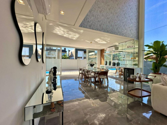 Imagem Casa com 4 Quartos à Venda, 262 m² em Centro - Capao Da Canoa