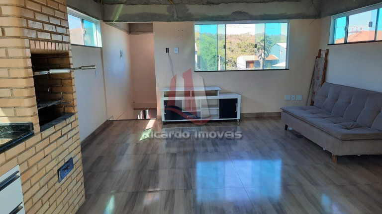 Imóvel com 3 Quartos à Venda, 150 m² em Cabo Frio