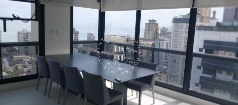 Imagem Cobertura com 2 Quartos à Venda, 238 m² em Centro - Florianópolis