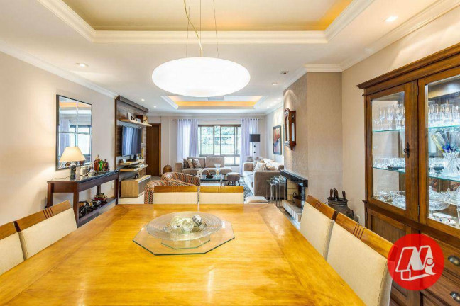 Imagem Apartamento com 3 Quartos à Venda, 201 m² em Vila Ipiranga - Porto Alegre