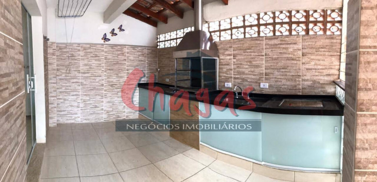 Imagem Sobrado com 4 Quartos à Venda, 264 m² em Centro - Caraguatatuba