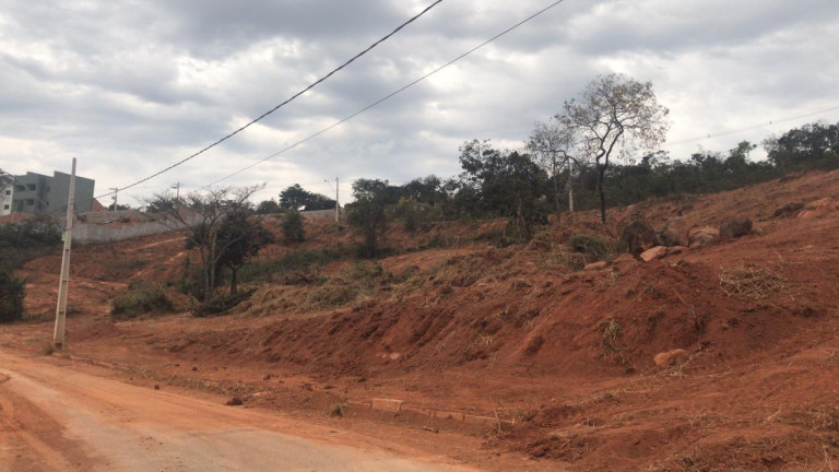 Imagem Terreno à Venda, 360 m² em São Pedro - Esmeraldas Imagem Terreno à Venda, 360 m² em São Pedro - Esmeraldas