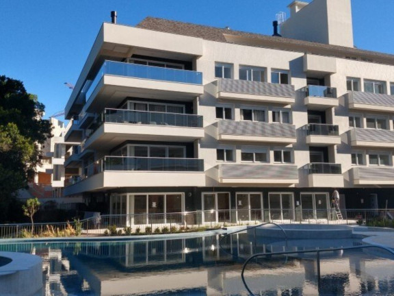 Imagem Imóvel com 4 Quartos à Venda, 240 m² em Jurerê Internacional - Florianópolis